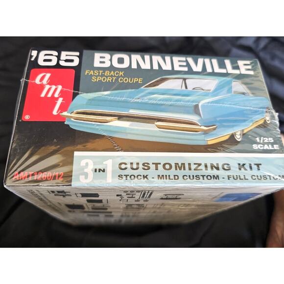 1965 Bonneville Sport Coupe MODEL - Picture 2 of 4